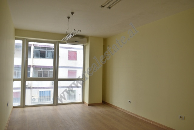 An office space is available for rent in Ismail Qemali Street in Tirana.&nbsp;
The space is situate
